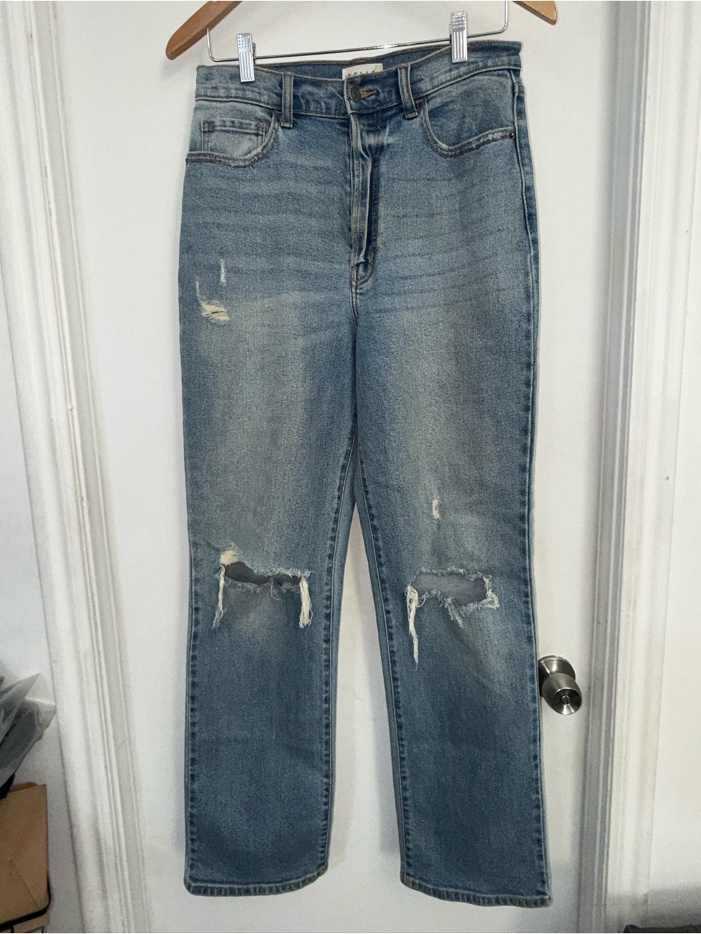 Cello Super High Rise Dad Jeans Size 7 Medium Wash Distressed Relaxed Fit